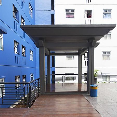 Reddoorz Apartment @ Green Pramuka Jakarta Bagian luar foto