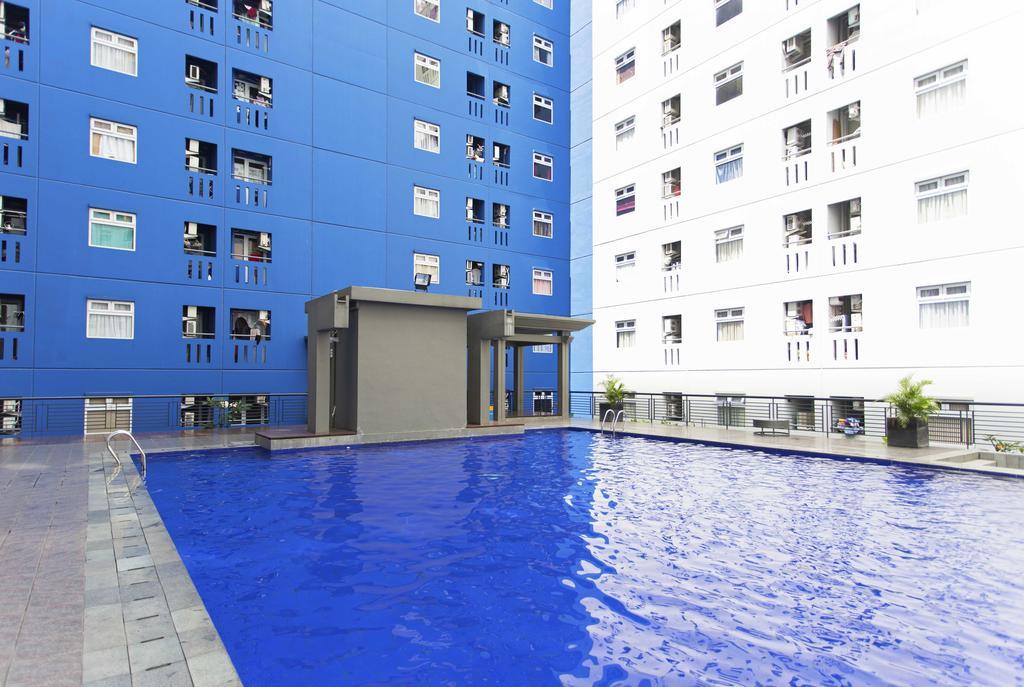 Reddoorz Apartment @ Green Pramuka Jakarta Bagian luar foto