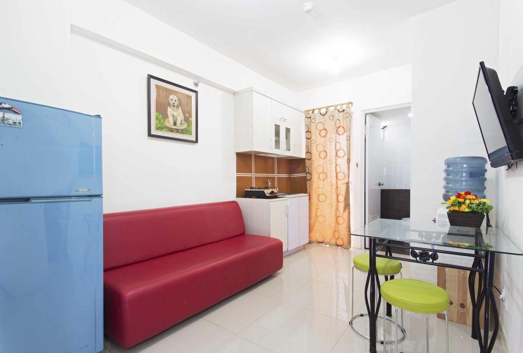 Reddoorz Apartment @ Green Pramuka Jakarta Bagian luar foto